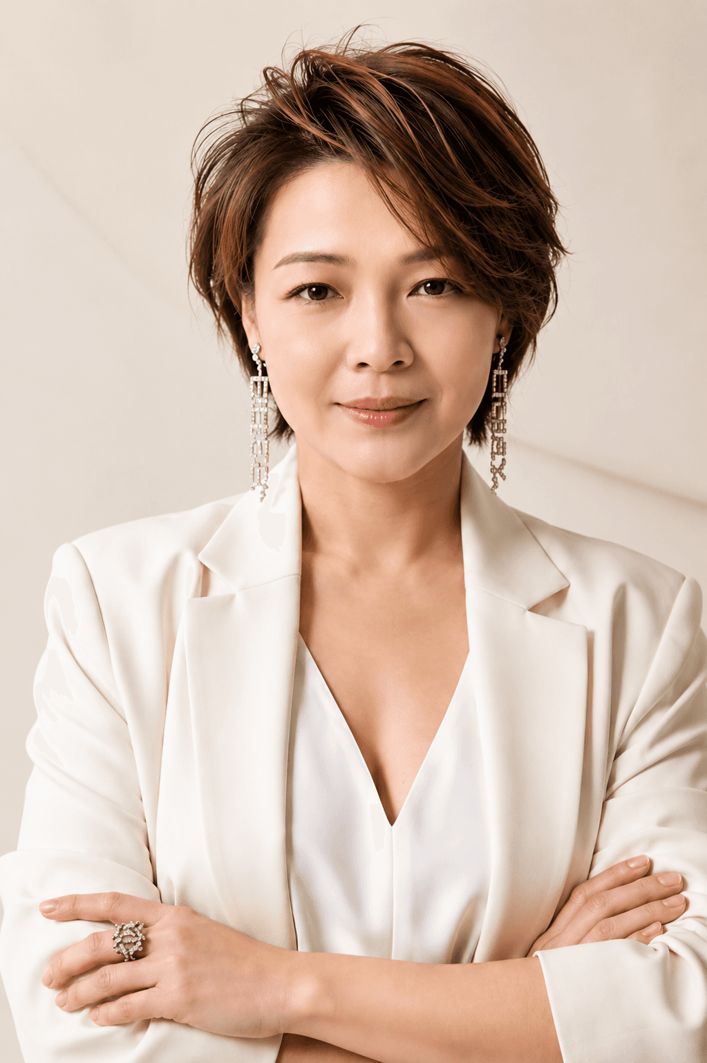 Portrait of MEND hairdresser Mejin Shick